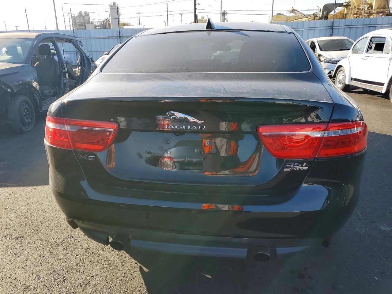 2017 Jaguar Xe Premium - Фото 6
