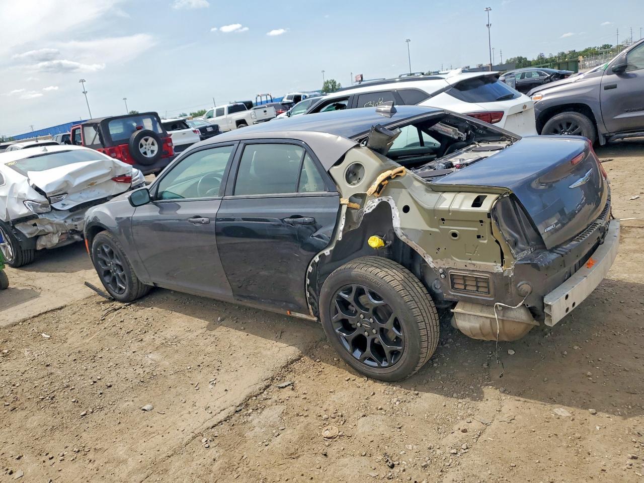 2019 Chrysler 300 S - Image 2