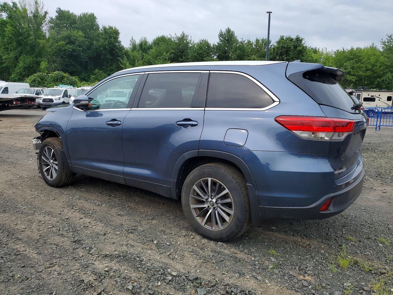 2019 Toyota Highlander Xle - Фото 2