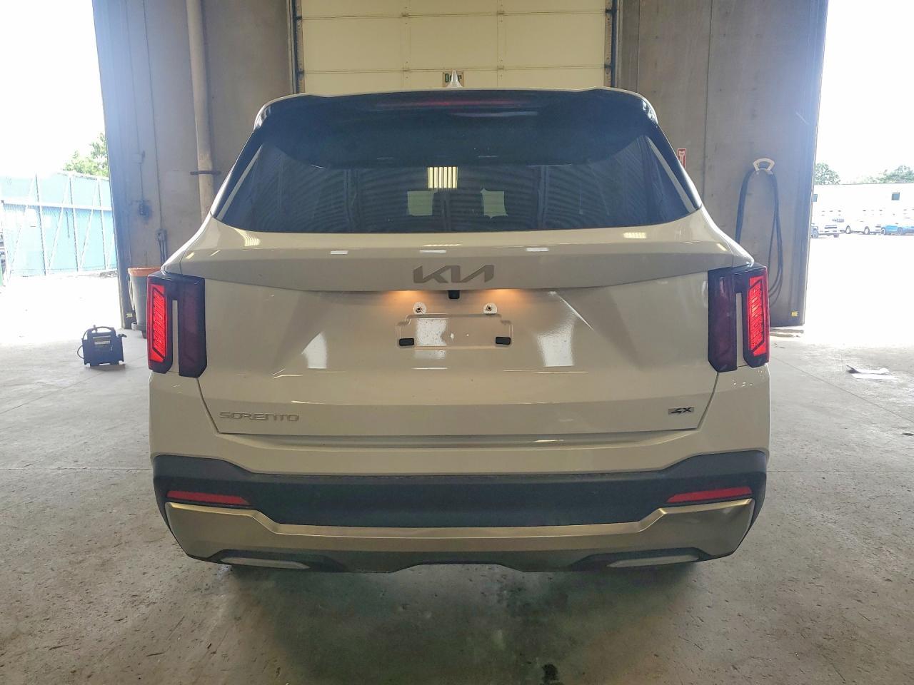 2026 Kia Sorento Ex - Image 6