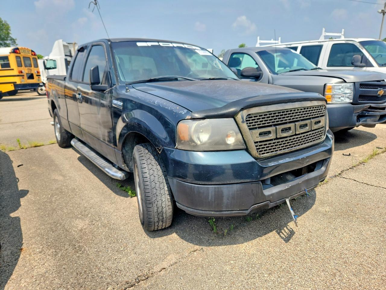 2004 Ford F-150 - Image 4