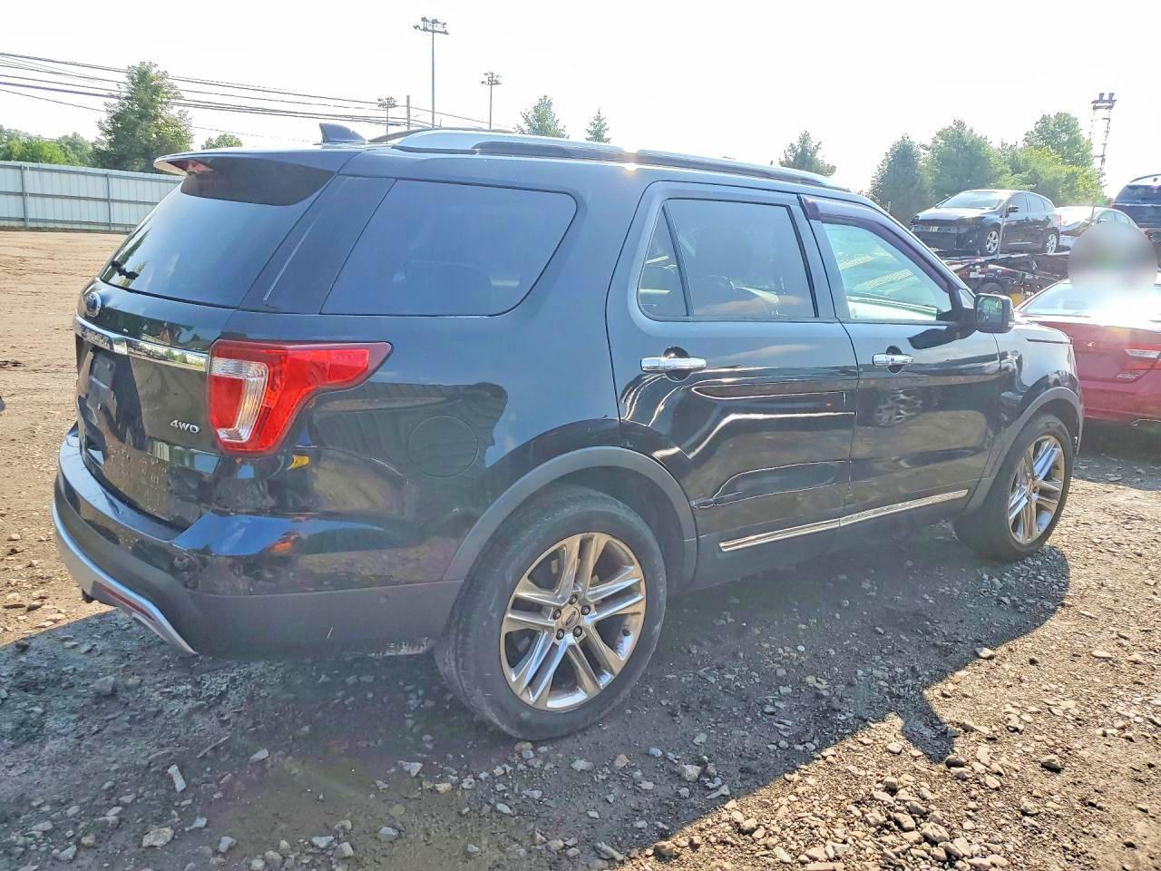 2016 Ford Explorer Limited - Image 3