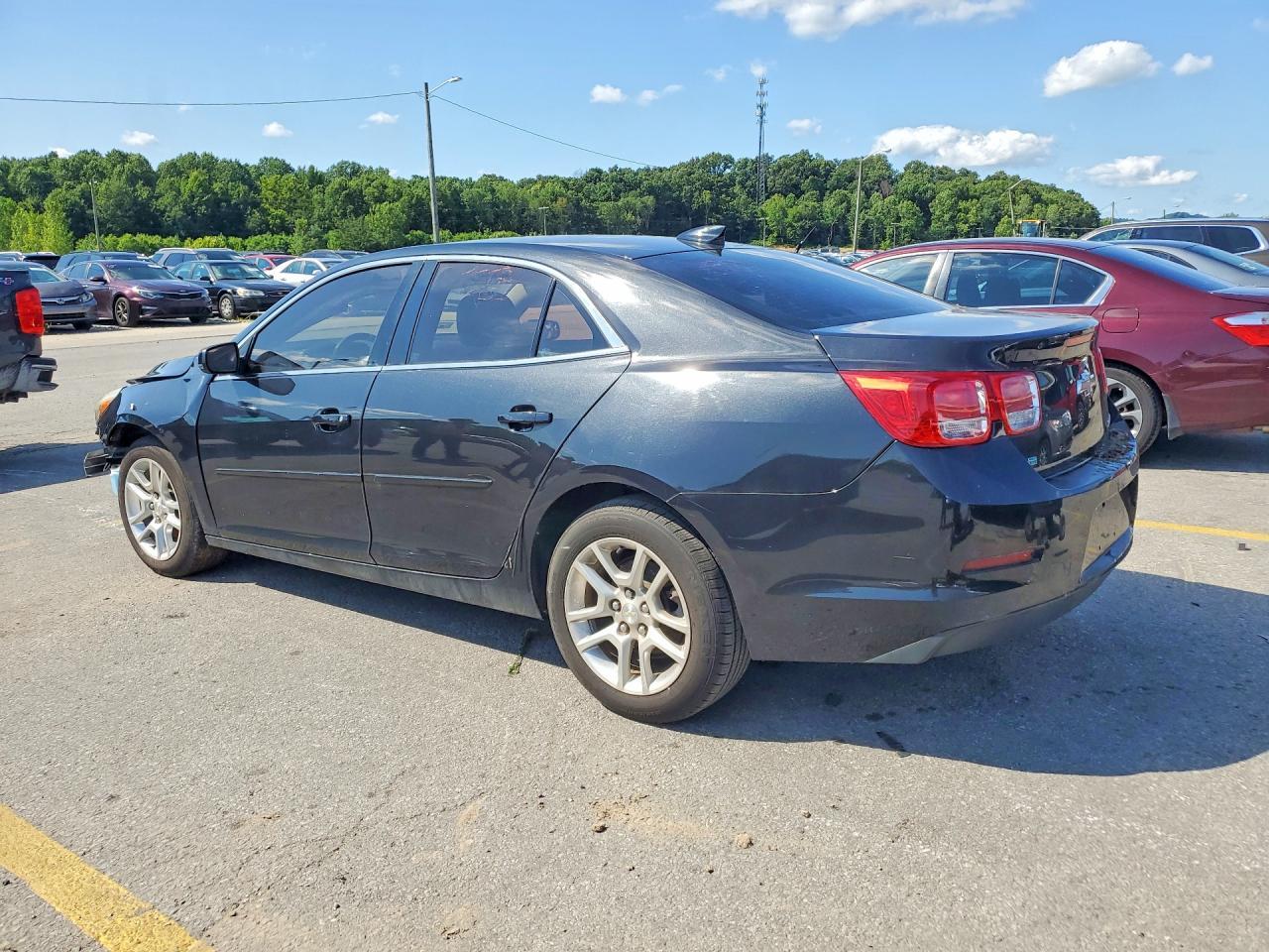 2015 Chevrolet Malibu 1Lt - Фото 2