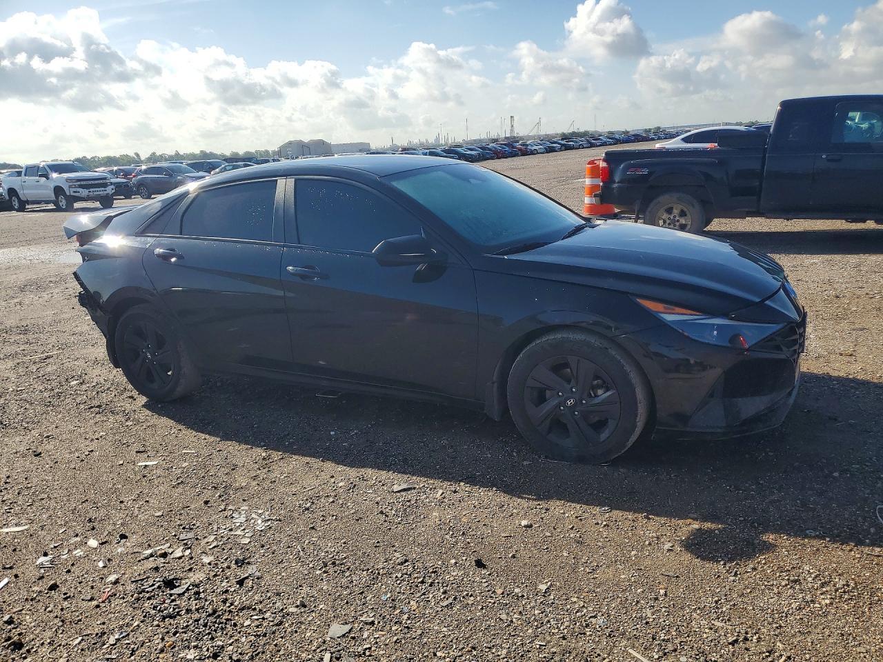 2023 Hyundai Elantra Sel - Image 4