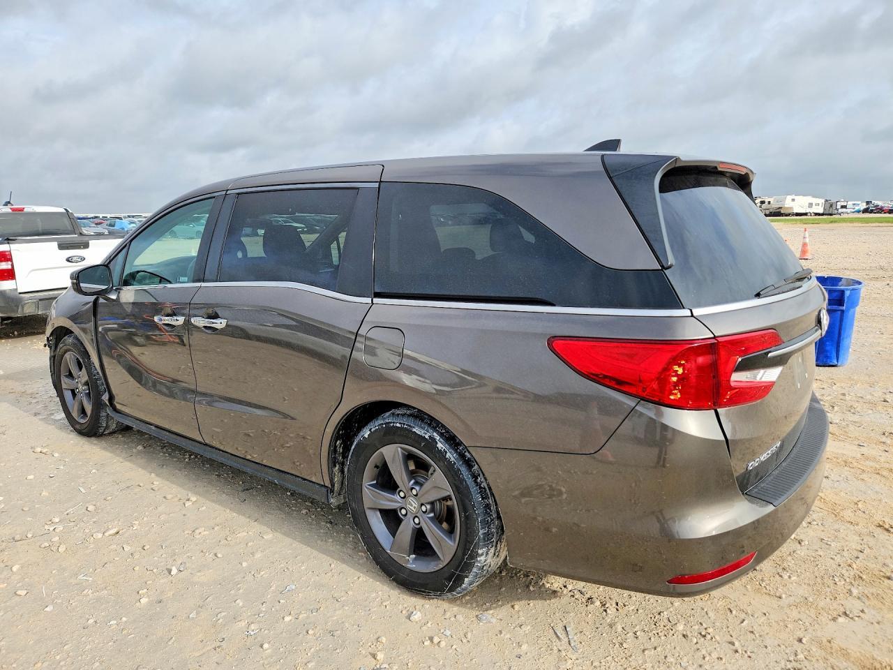 2021 Honda Odyssey Ex - Image 2