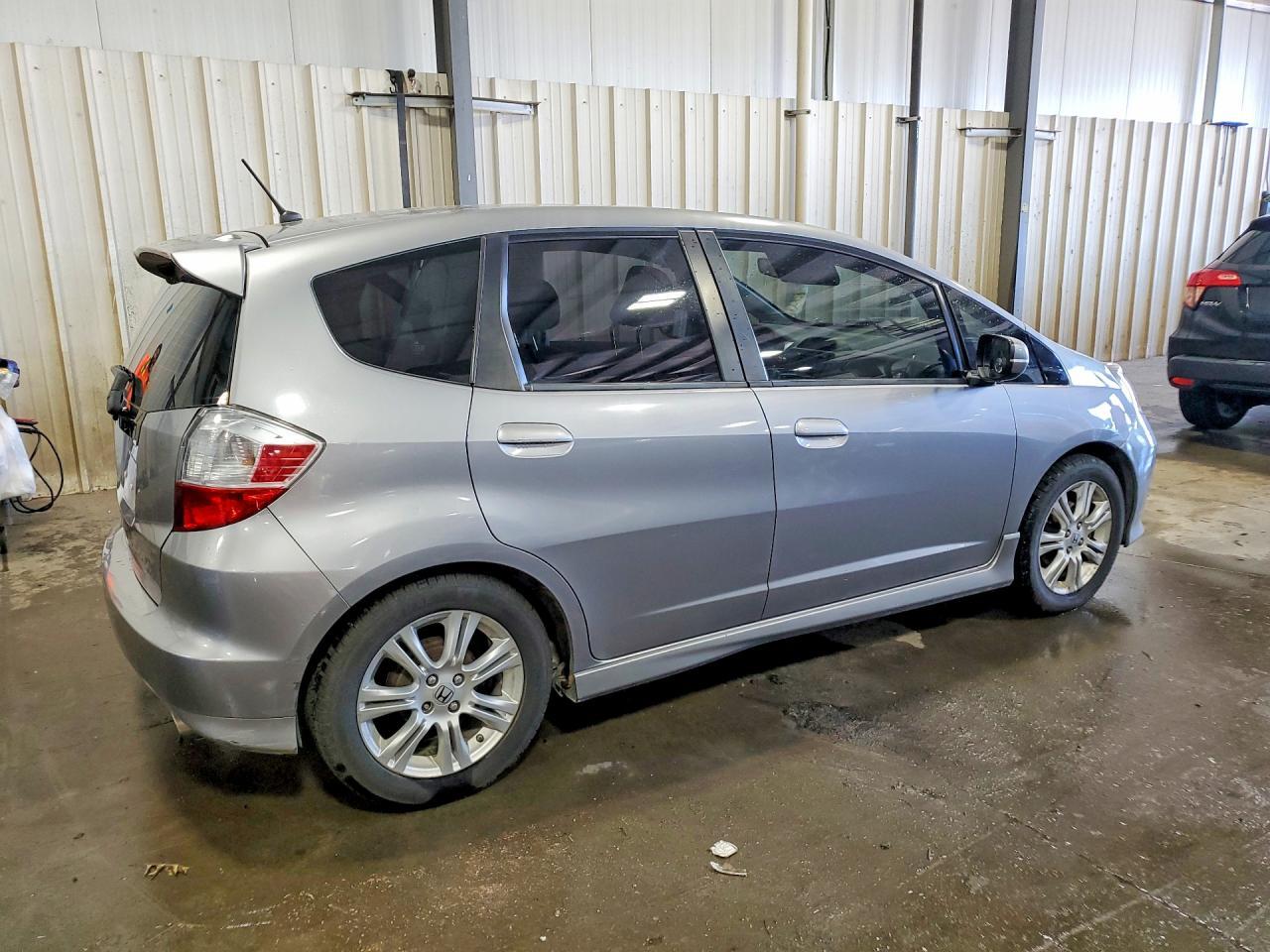 2010 Honda Fit Sport - Фото 3
