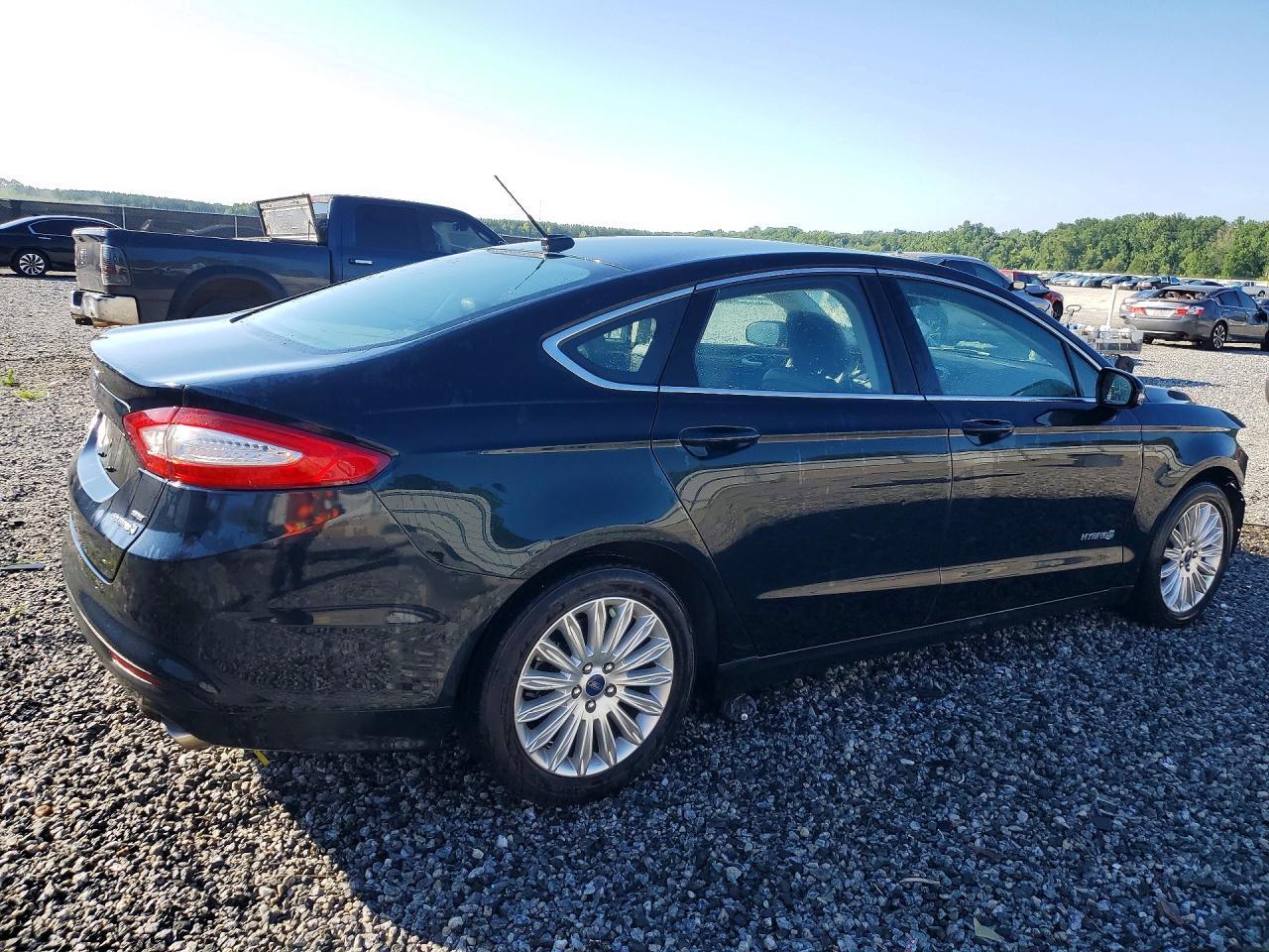 2014 Ford Fusion Se Hybrid - Фото 3