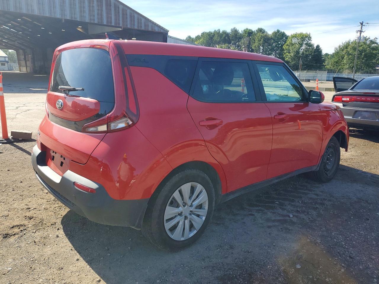 2020 Kia Soul Lx - Image 3
