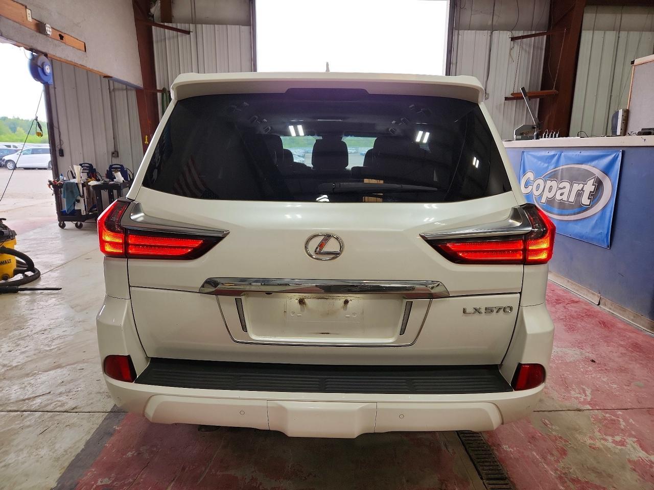 2019 Lexus Lx 570 - Фото 6
