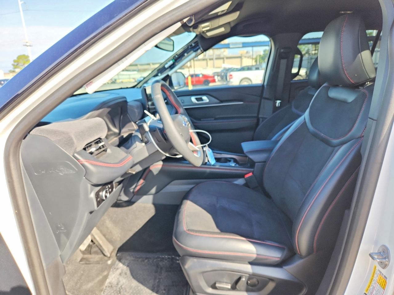 2026 Ford Explorer St - Фото 7