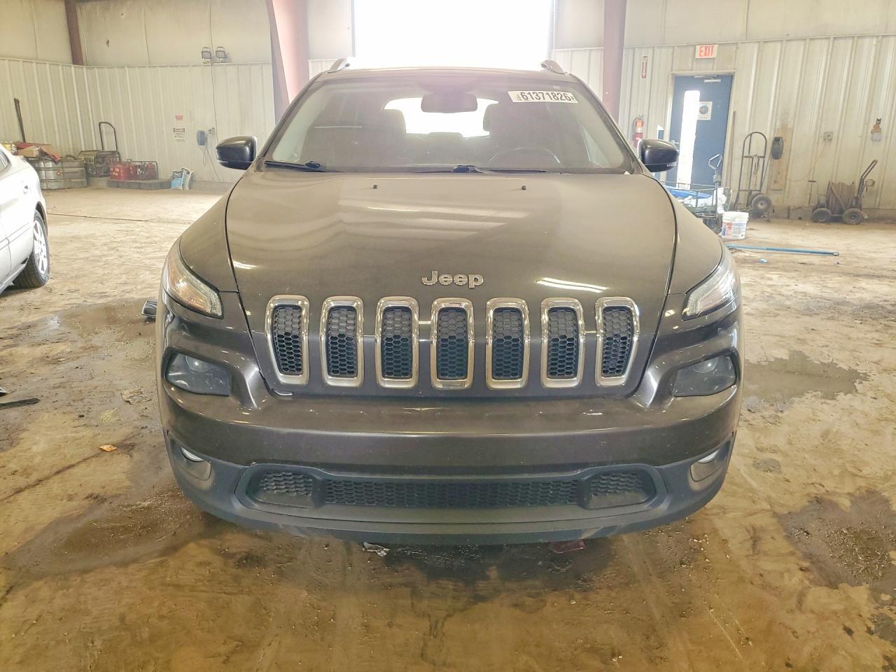 2016 Jeep Cherokee Latitude - Image 5