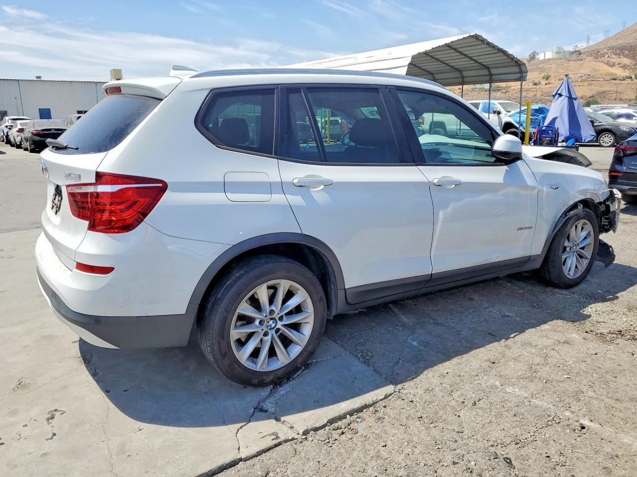 2016 BMW X3 xDrive28I - Image 3