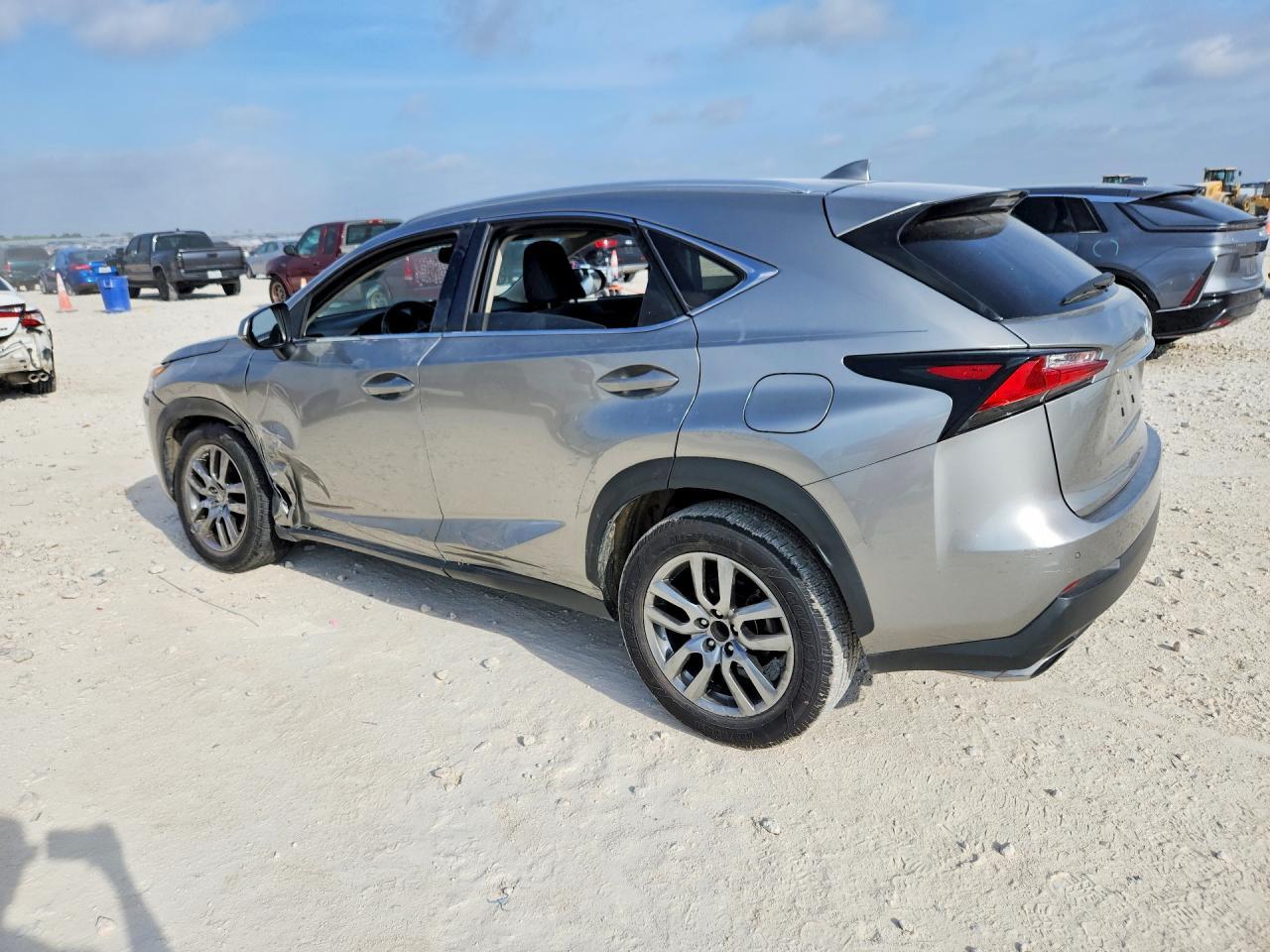 2016 Lexus Nx 200T Base - Фото 2
