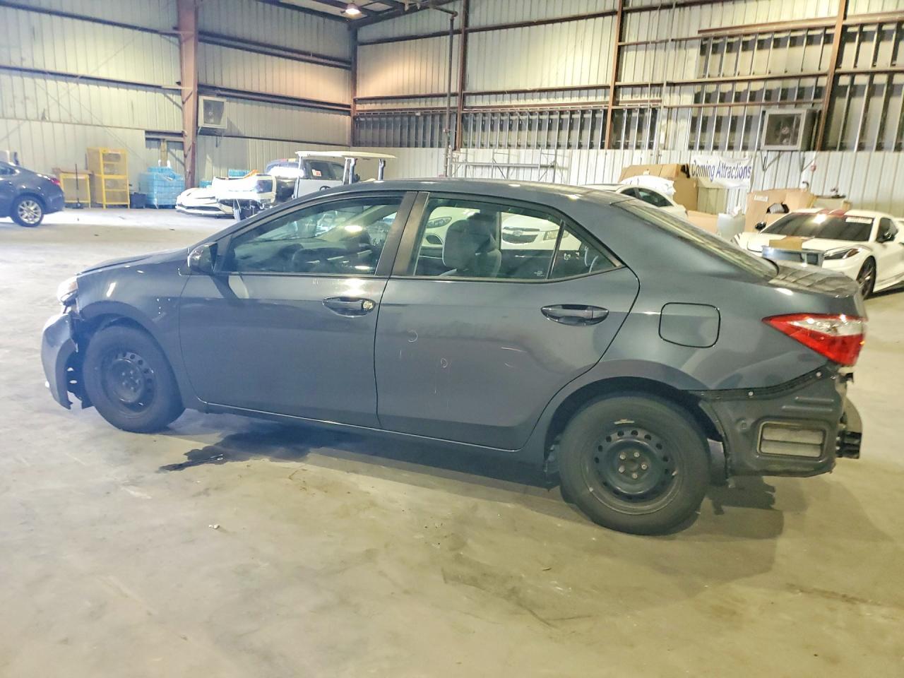 2016 Toyota Corolla L - Фото 2