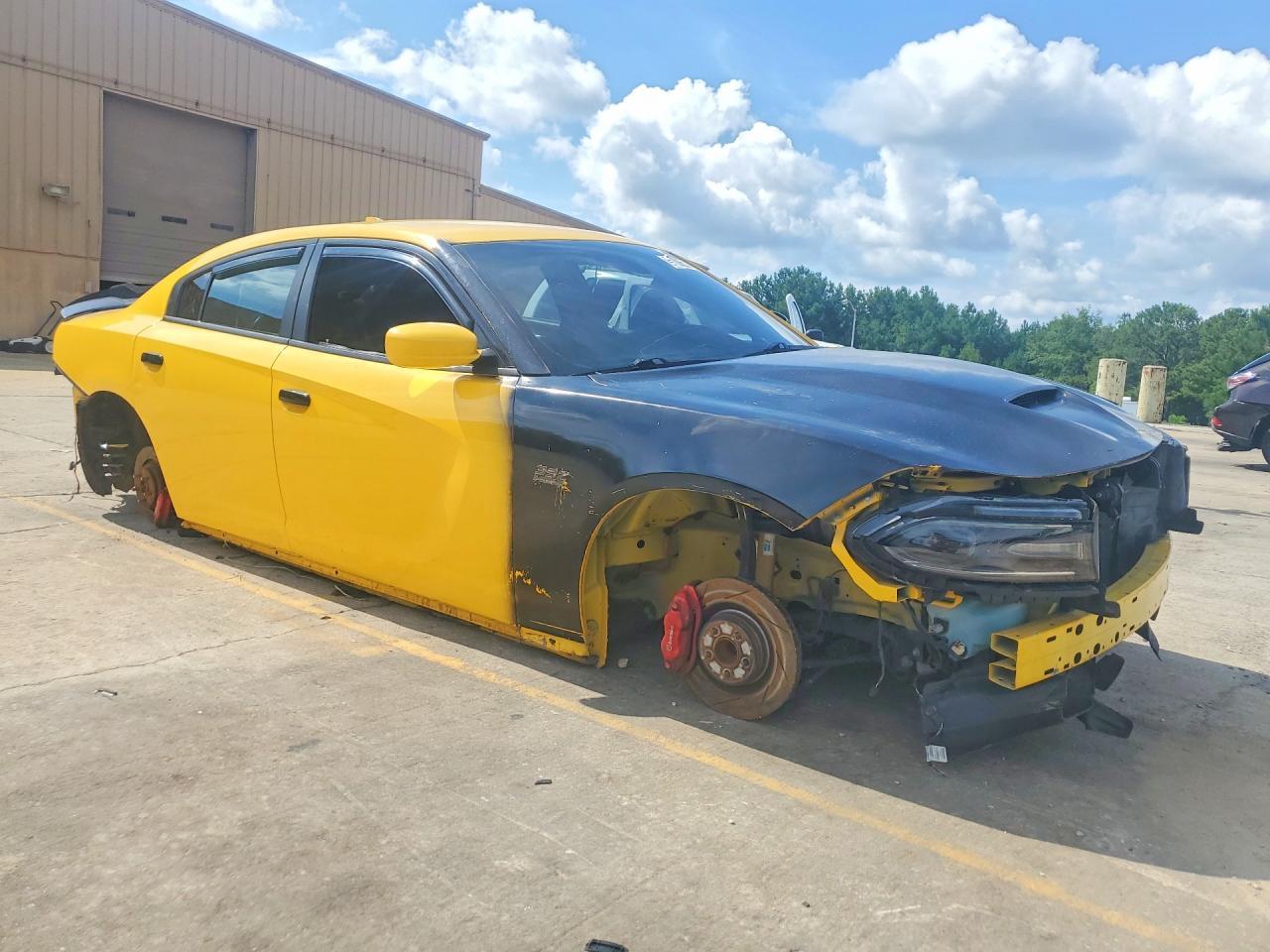 2017 Dodge Charger R/T 392 - Image 4