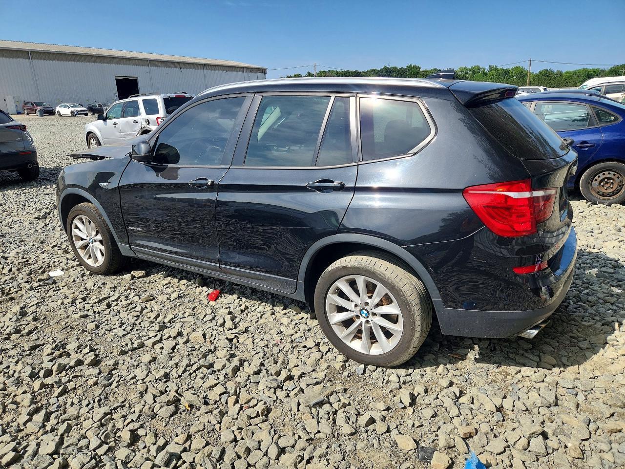 2015 BMW X3 xDrive28I - Фото 2