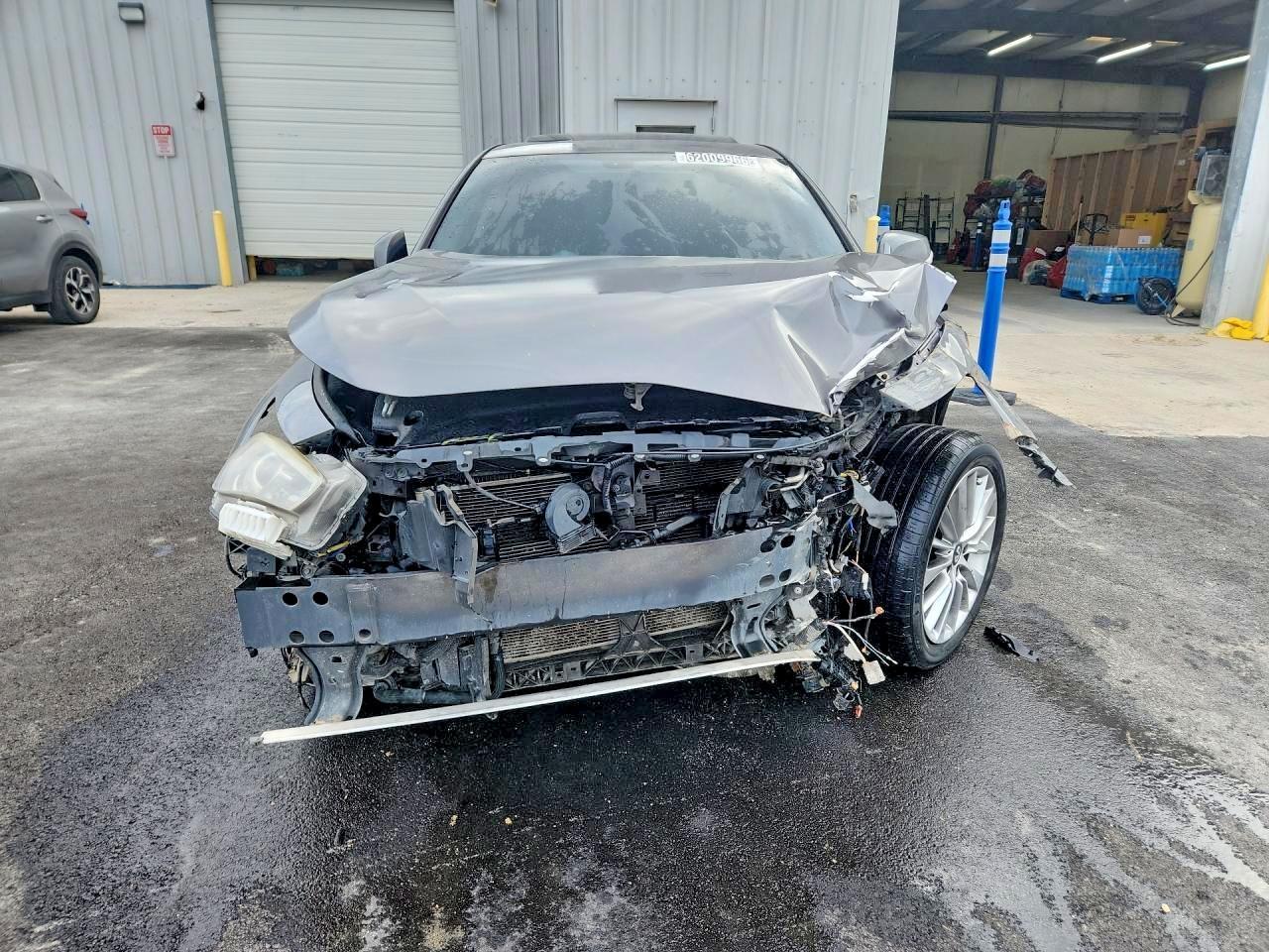 2018 Infiniti Q50 3.0T Luxe - Фото 5
