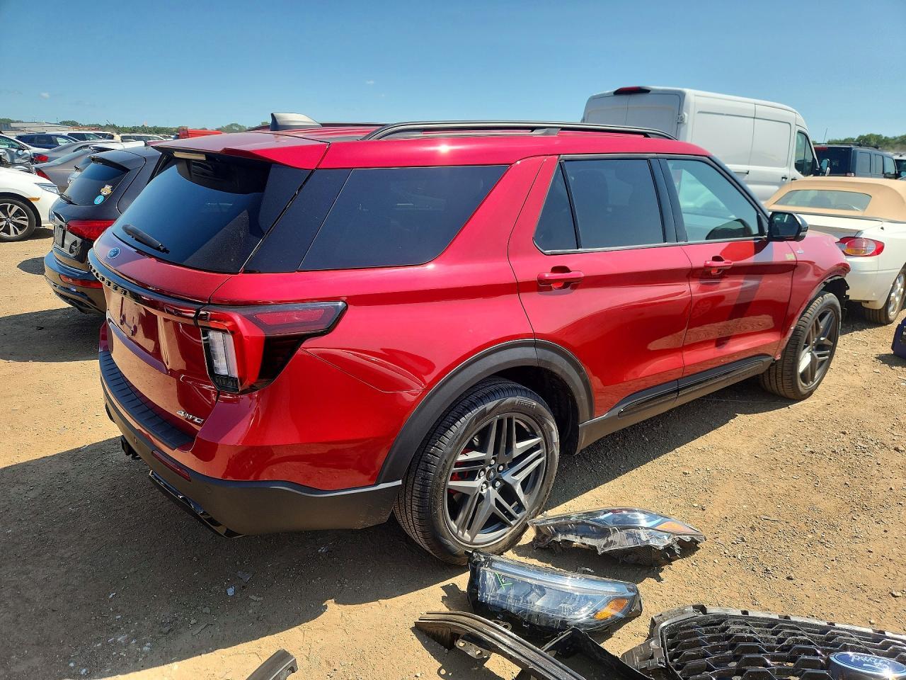 2026 Ford Explorer St-Line - Image 3
