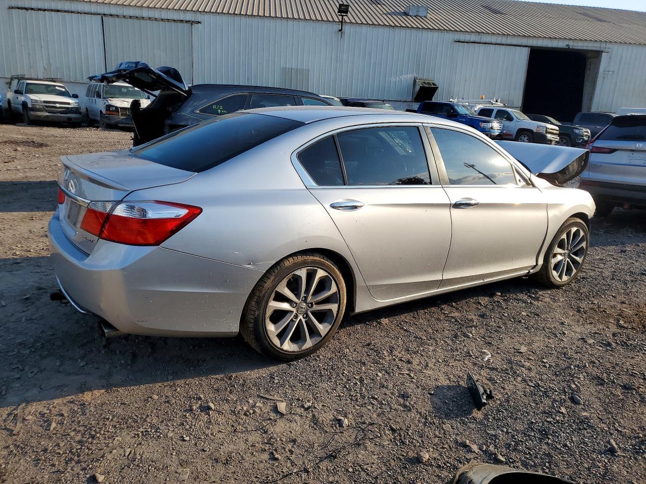2014 Honda Accord Sport - Image 3