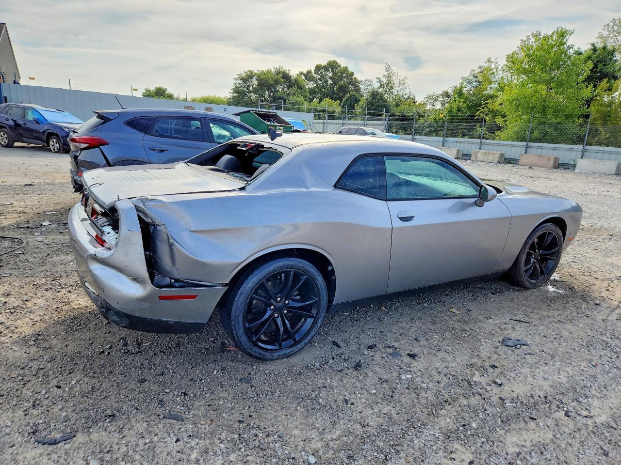 2016 Dodge Challenger Sxt - Фото 3