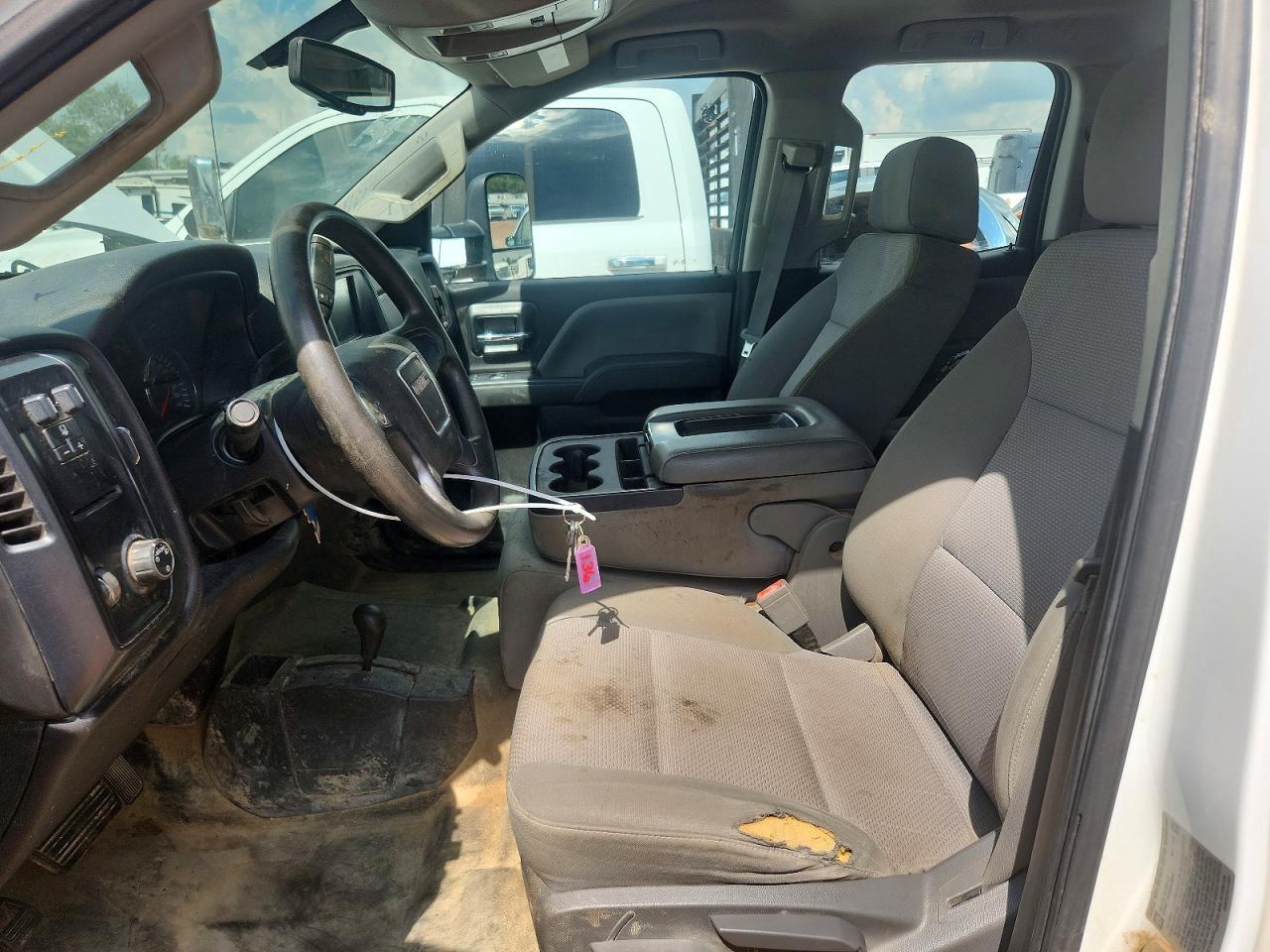 2016 GMC Sierra K3500 - Image 7