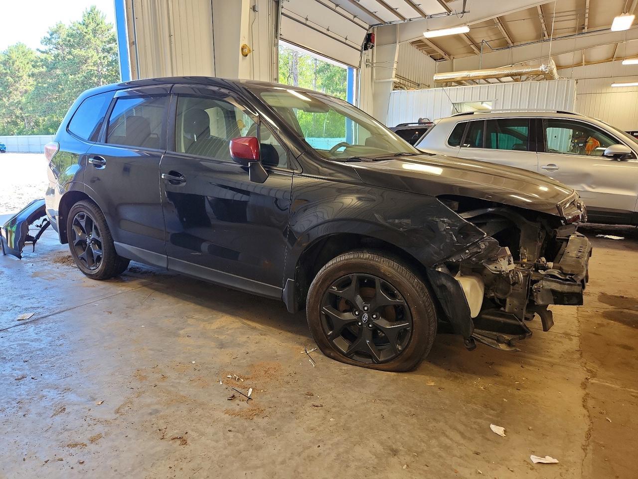 2017 Subaru Forester 2.5I - Image 4