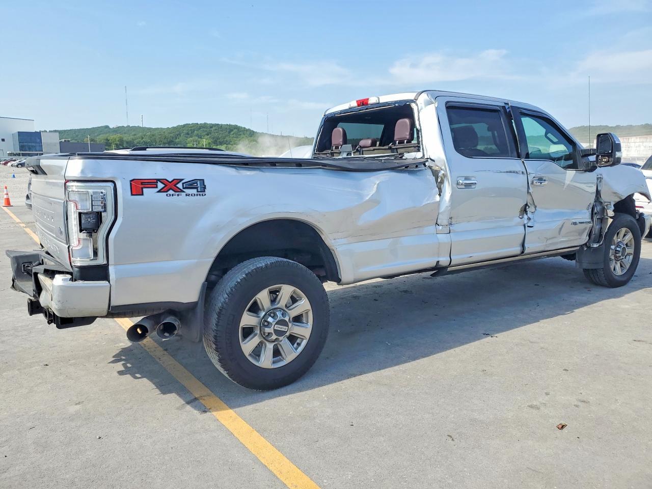 2017 Ford F350 Super Duty - Фото 3