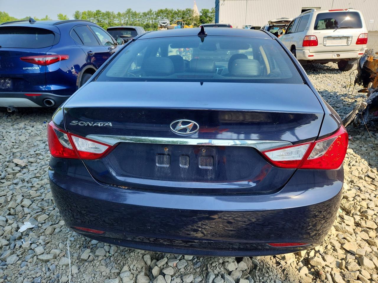 2011 Hyundai Sonata Gls - Image 6