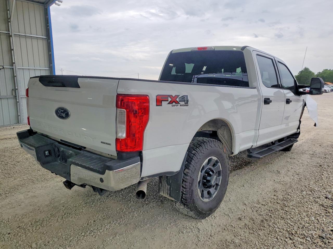 2019 Ford F250 Super Duty - Фото 3