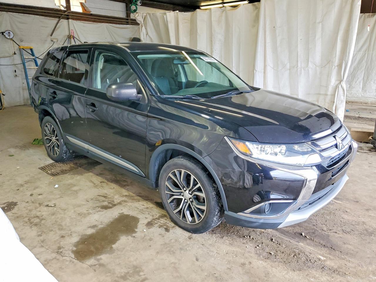 2017 Mitsubishi Outlander Es - Фото 4