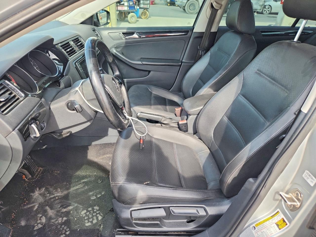 2016 Volkswagen Jetta Sel - Image 7