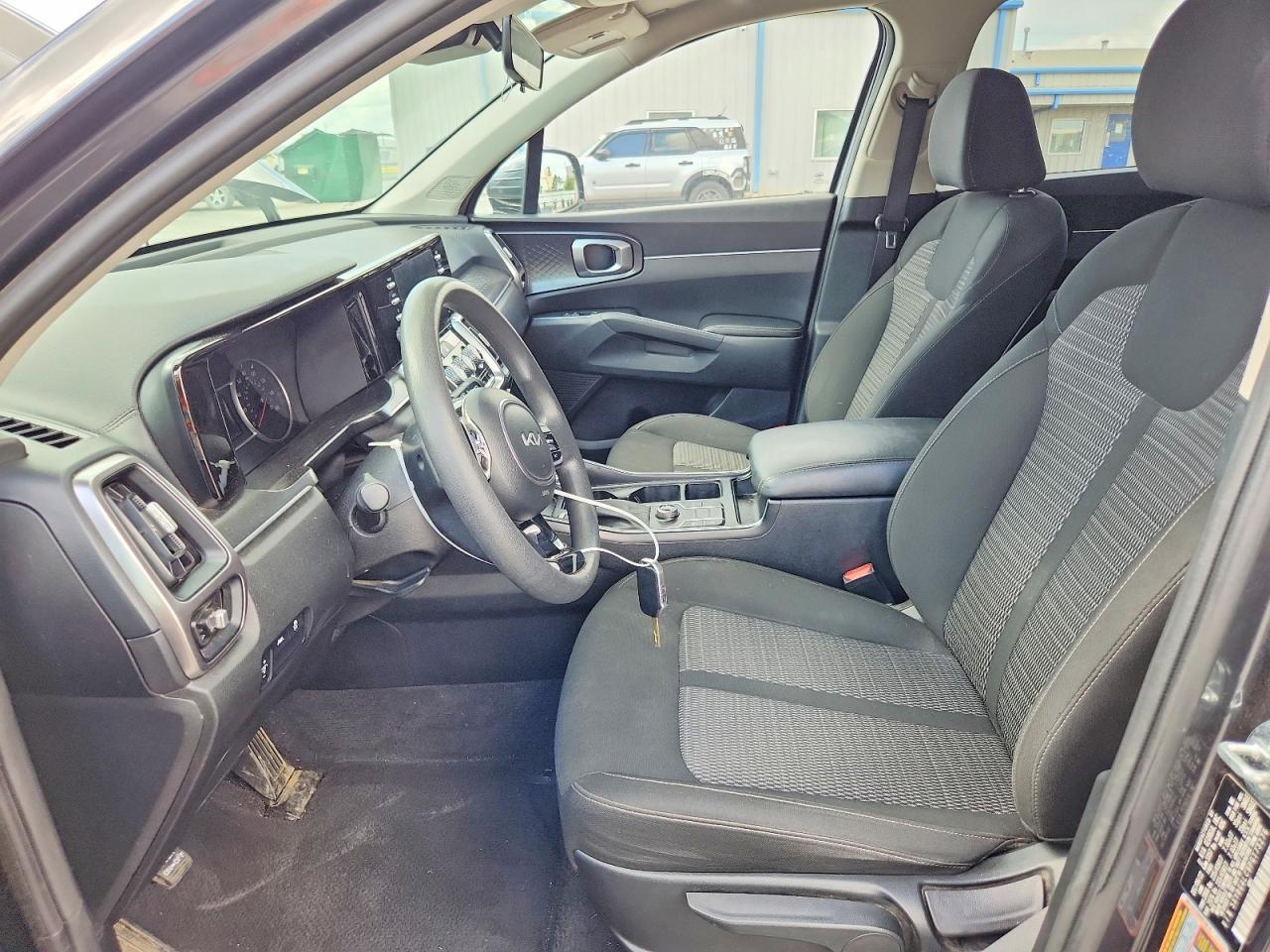 2023 Kia Sorento Lx - Фото 7