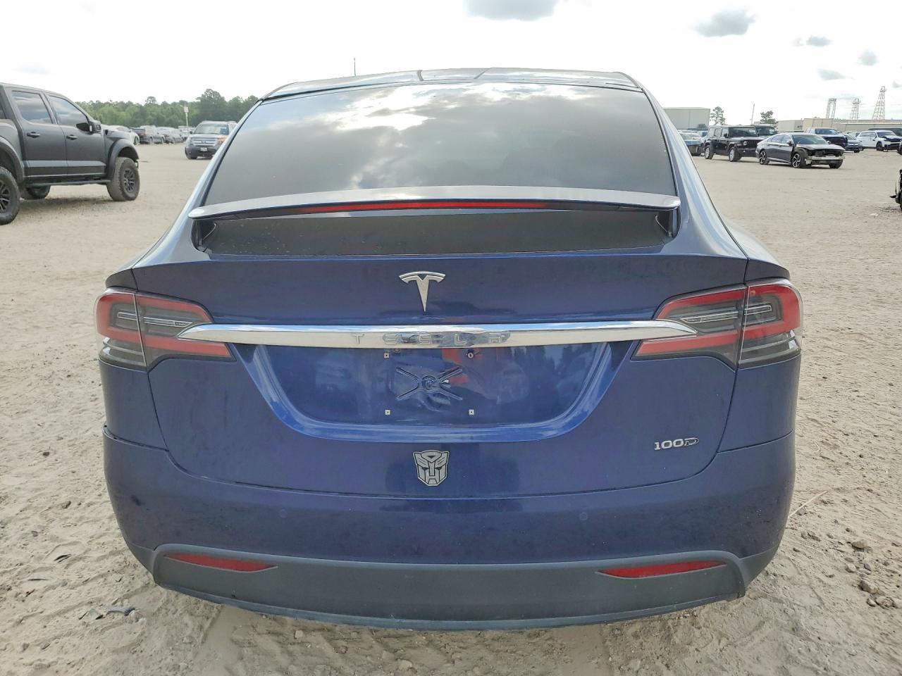 2018 Tesla Model X - Image 6