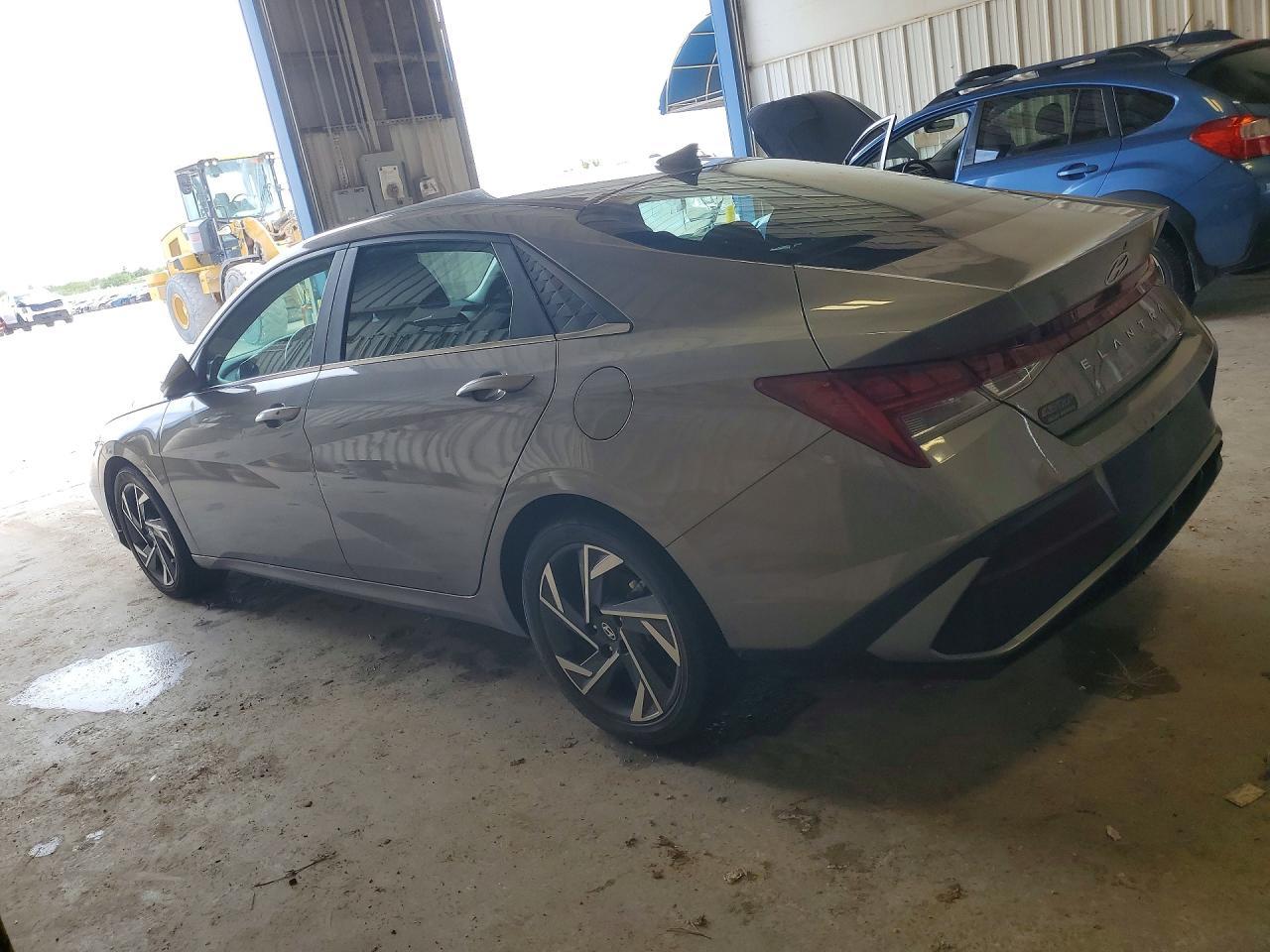 2024 Hyundai Elantra Sel - Фото 2