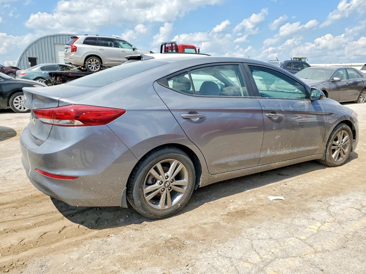 2018 Hyundai Elantra Value Edition - Фото 3