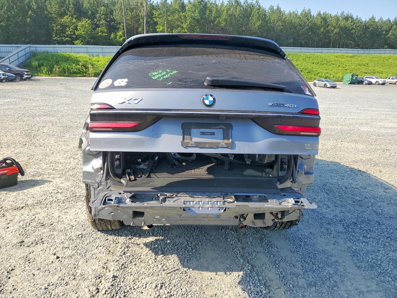 2025 BMW X7 xDrive40I - Image 6