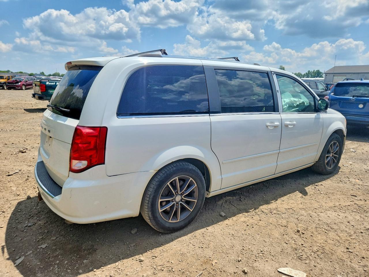2016 Dodge Grand Caravan Se - Image 3