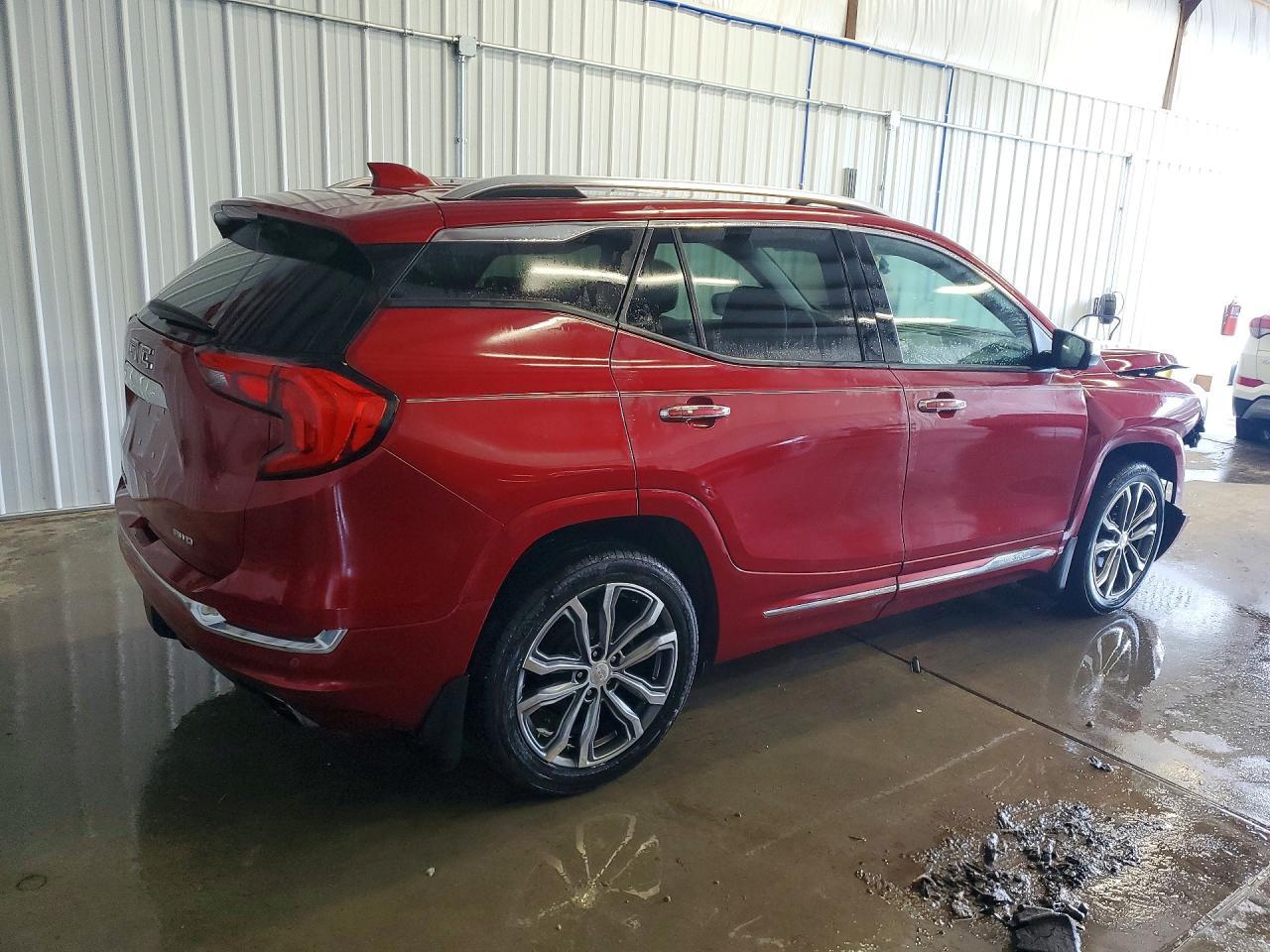 2019 GMC Terrain Denali - Image 3