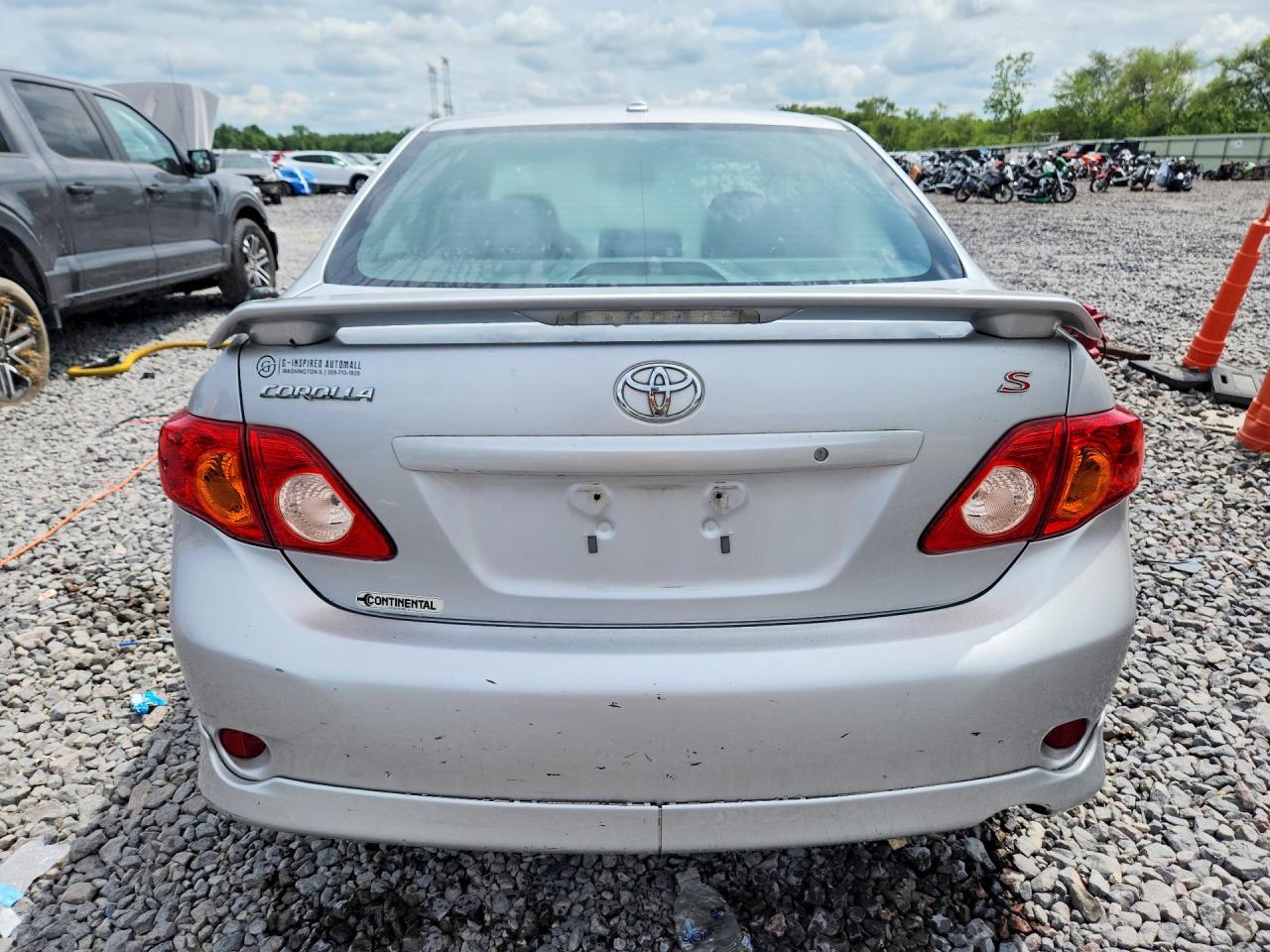 2010 Toyota Corolla S - Фото 6