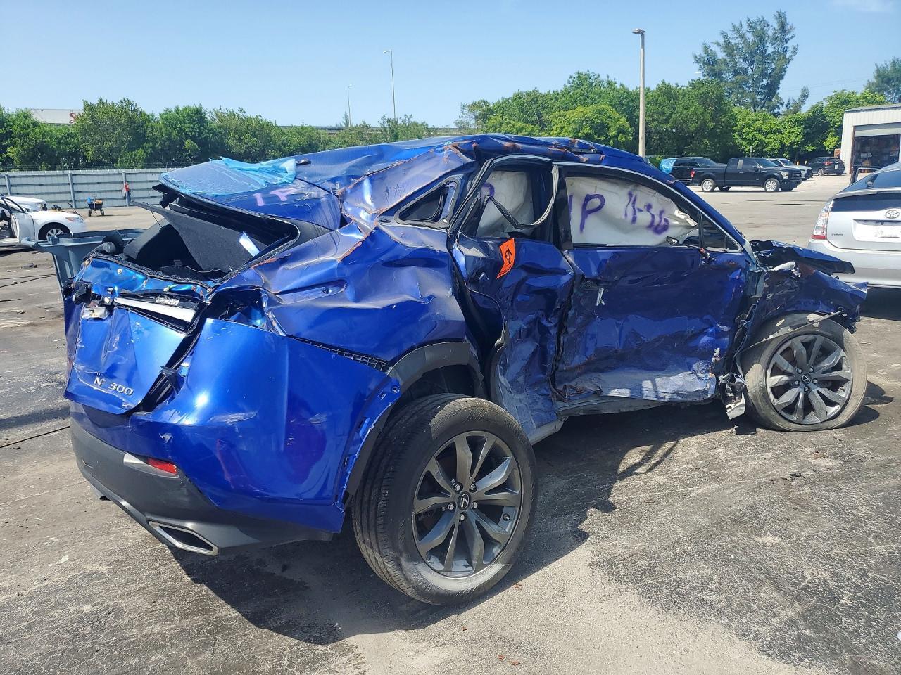 2021 Lexus Nx 300 F Sport - Фото 3