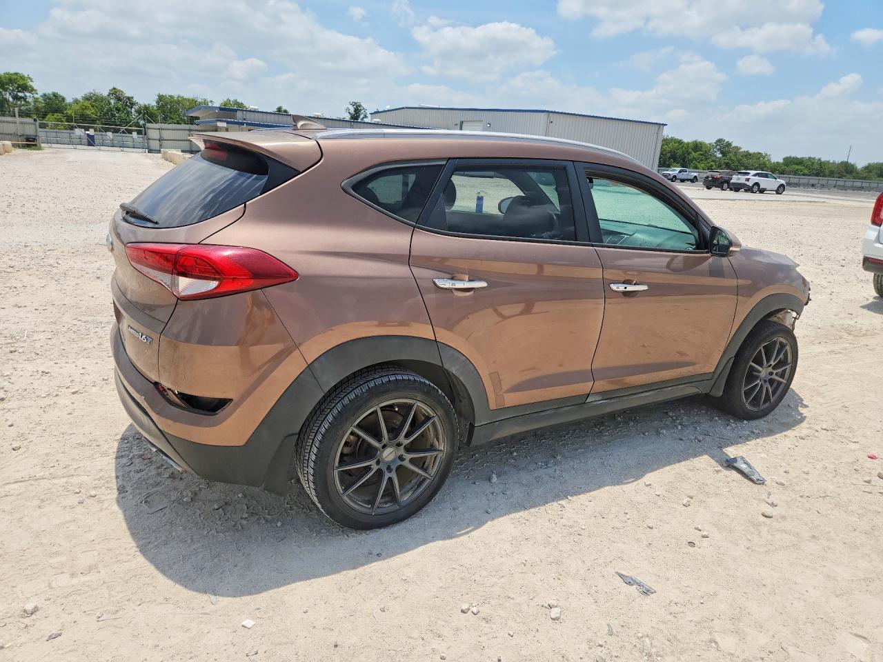 2016 Hyundai Tucson Limited - Image 3