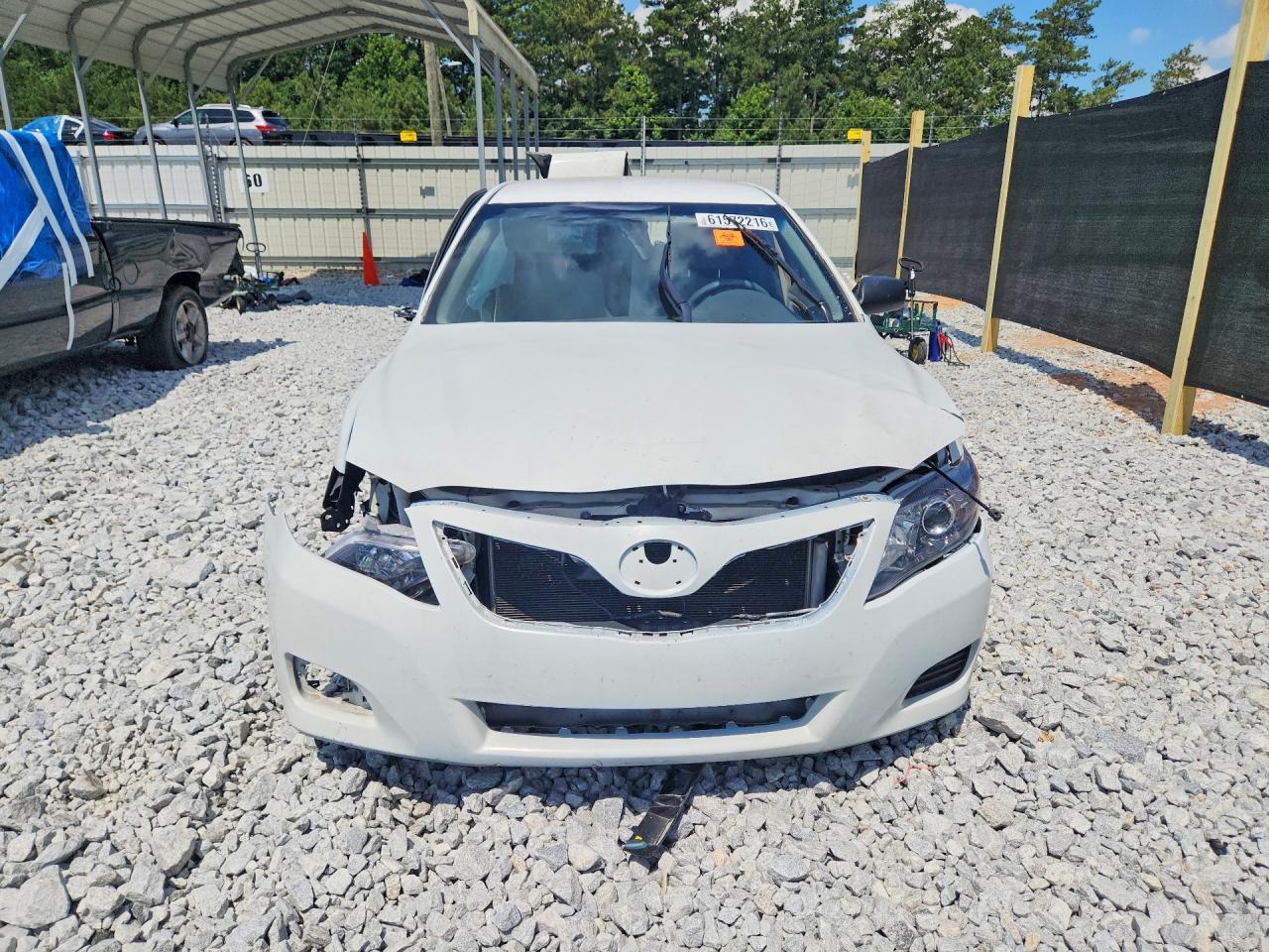 2011 Toyota Camry Le - Image 5