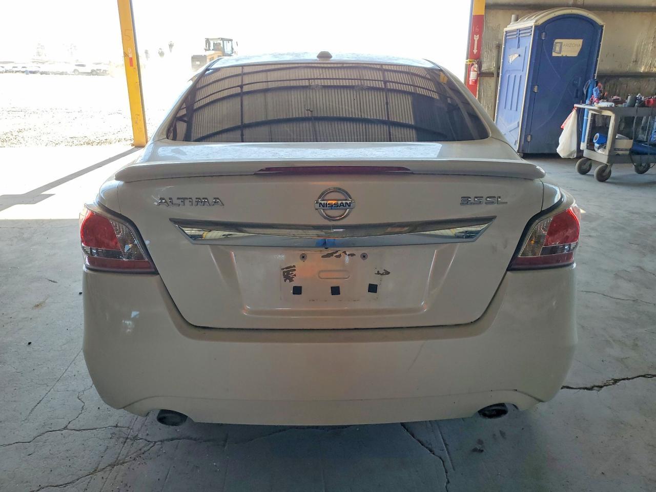 2014 Nissan Altima 3.5 S - Image 6