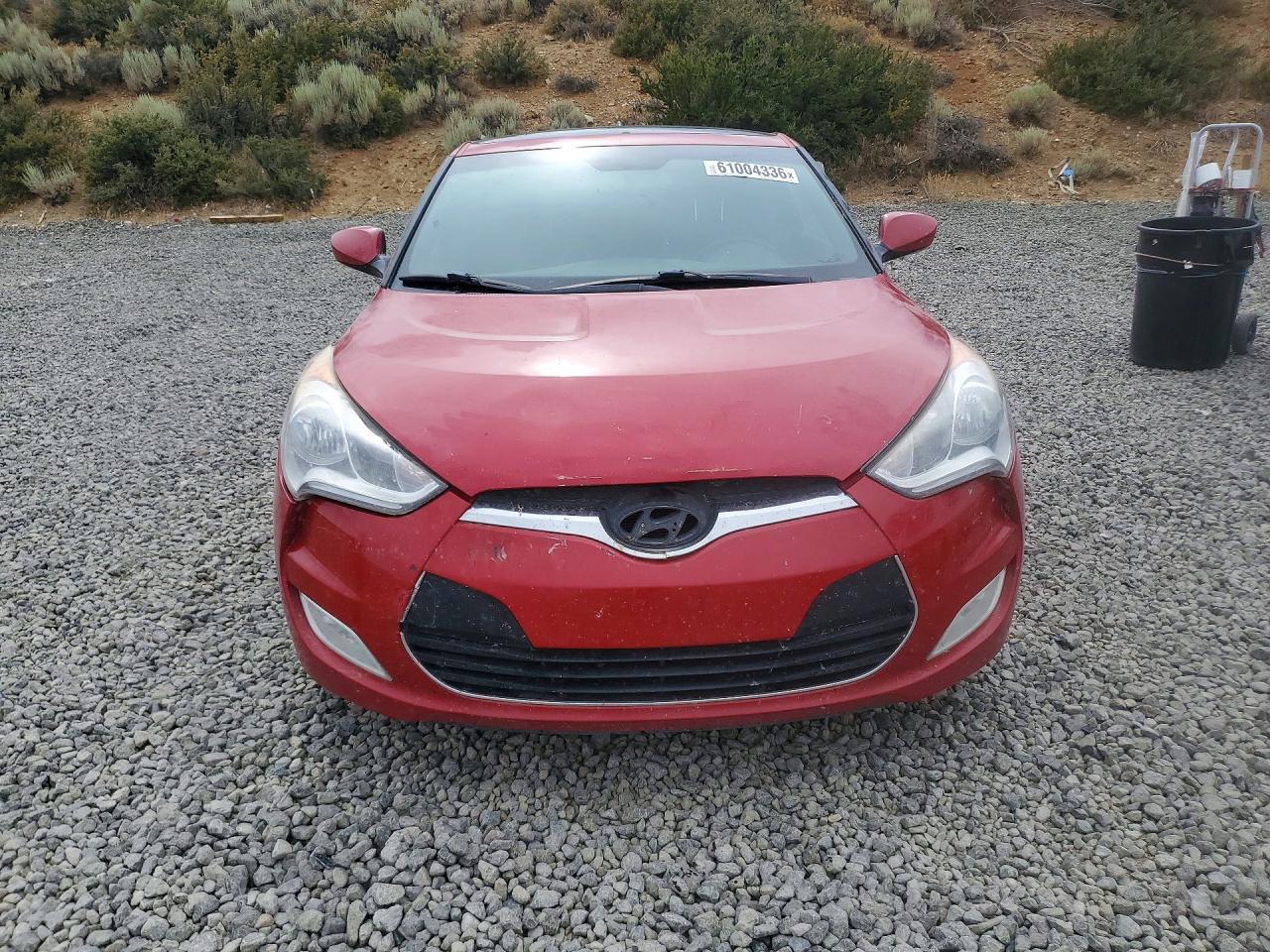 2016 Hyundai Veloster Base - Image 5