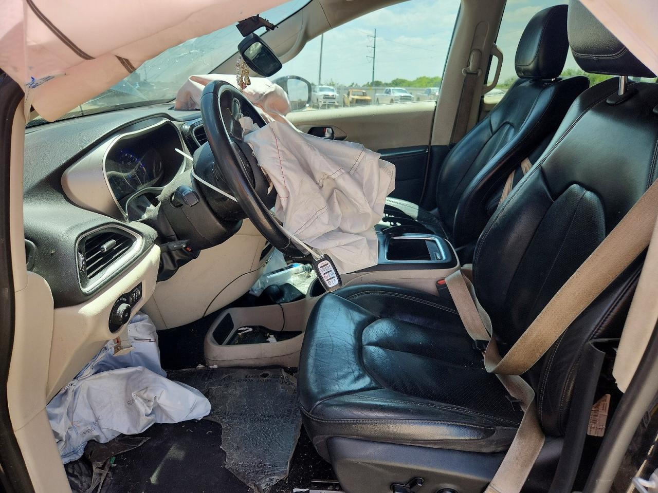2022 Chrysler Pacifica Touring L - Фото 7