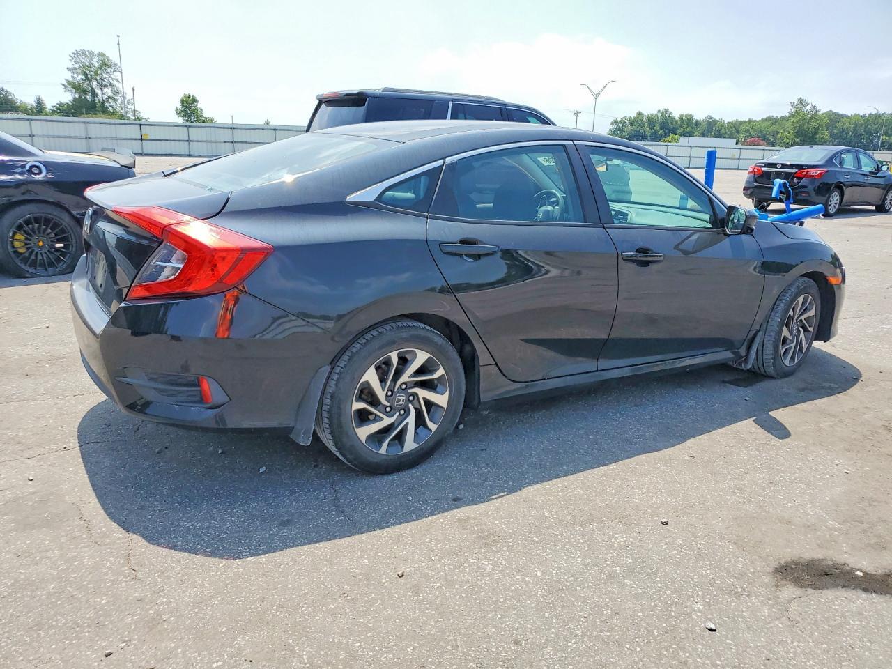 2016 Honda Civic Ex - Фото 3