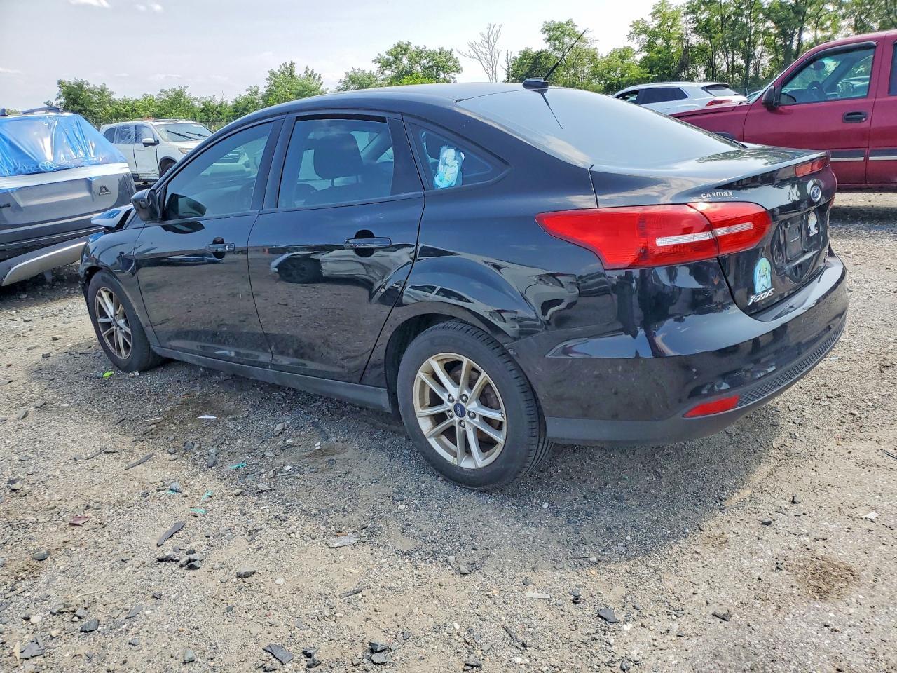 2018 Ford Focus Se - Фото 2