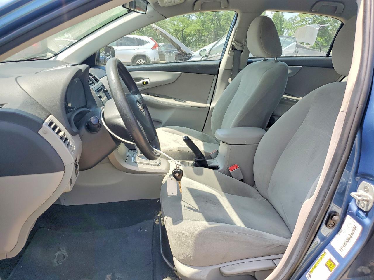 2013 Toyota Corolla Le - Image 7