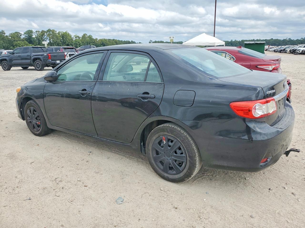 2011 Toyota Corolla Le - Фото 2