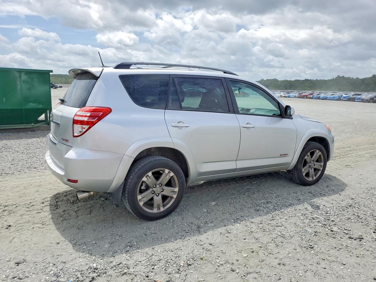 2010 Toyota Rav4 Sport - Image 3